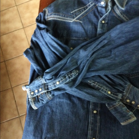 Ariat Rare Denim Shirt - Picture 6 of 8